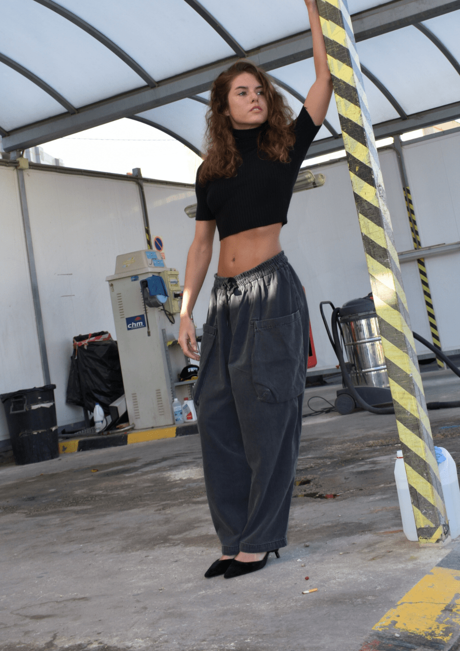 Pantalon denin oversize con bolsillos