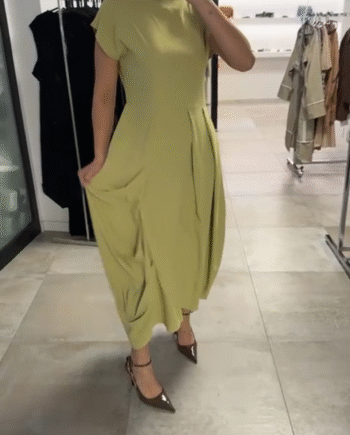 Vestido lima y bolso flecos